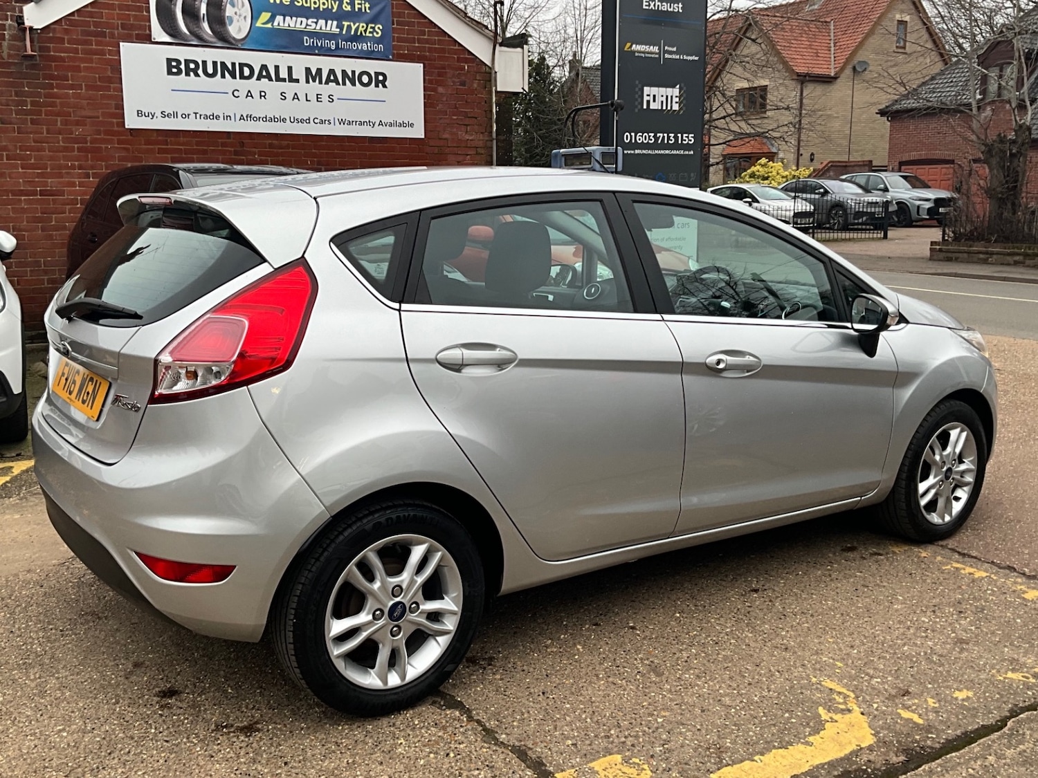 Used Ford Fiesta 2016 for sale - 77323911: Photo 4
