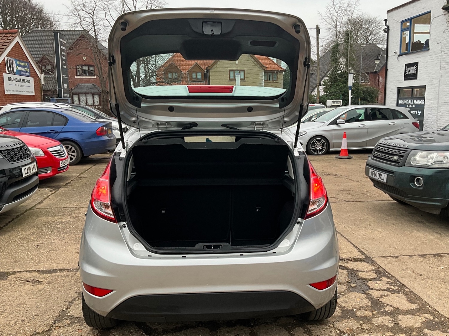 Used Ford Fiesta 2016 for sale - 77323911: Photo 7