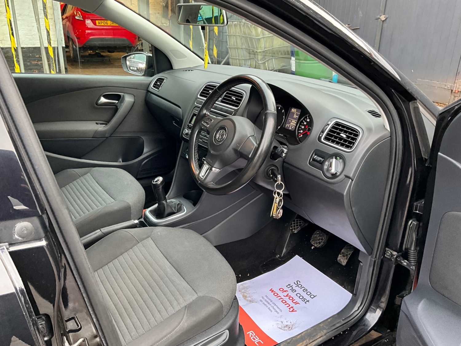 Used Volkswagen Polo 2011 for sale - 77531972: Photo 10