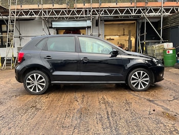 Used Volkswagen Polo 2011 for sale - 77531972: Photo