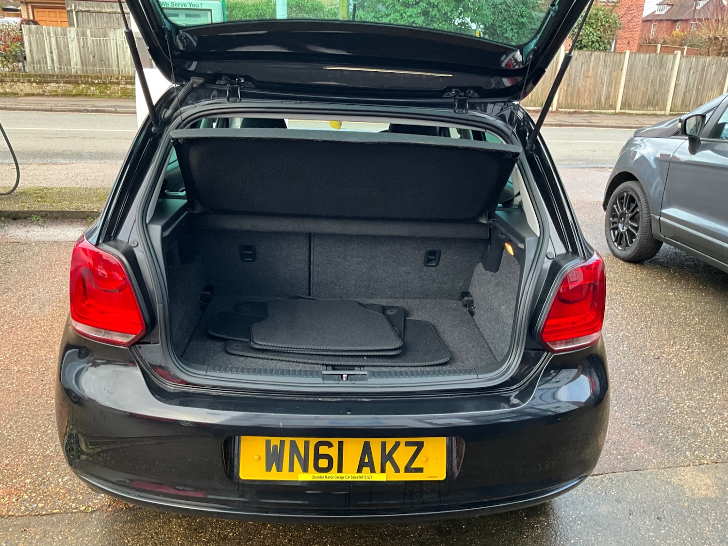 Used Volkswagen Polo 2011 for sale - 77531972: Photo 8