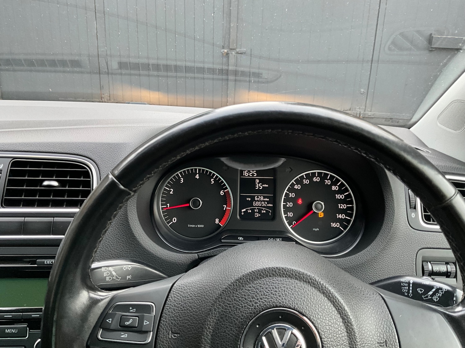 Used Volkswagen Polo 2011 for sale - 77531972: Photo 9