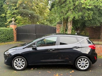 Used Ford Fiesta 2018 for sale - 79700011: Photo