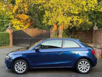 Used Audi A1 2011 for sale - 79155649: Photo
