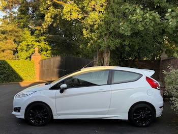 Used Ford Fiesta 2014 for sale - 79293484: Photo