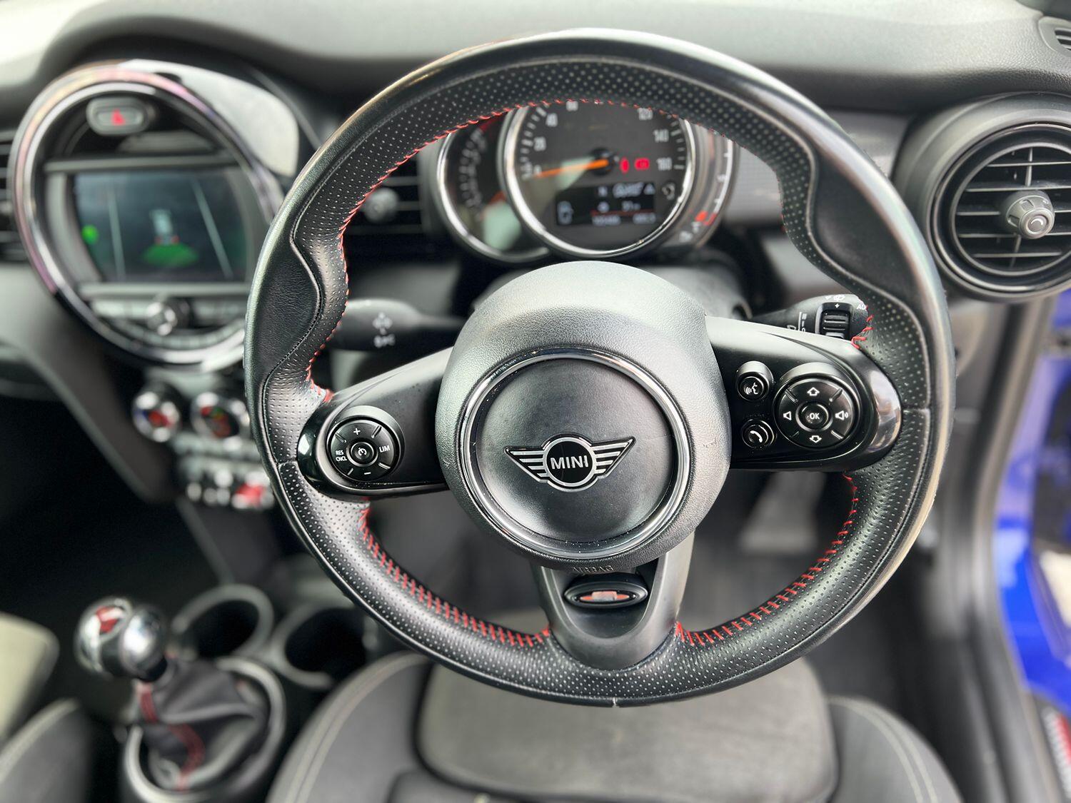 Used MINI Hatch 2018 for sale - 76793385: Photo 10