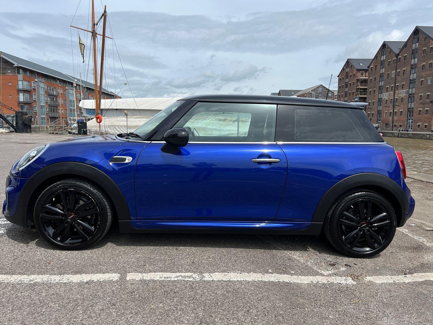 Used MINI Hatch 2018 for sale - 76793385: Photo 2