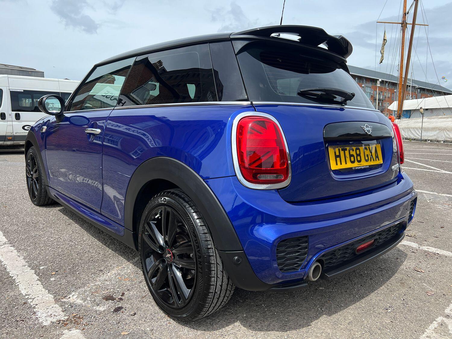 Used MINI Hatch 2018 for sale - 76793385: Photo 3