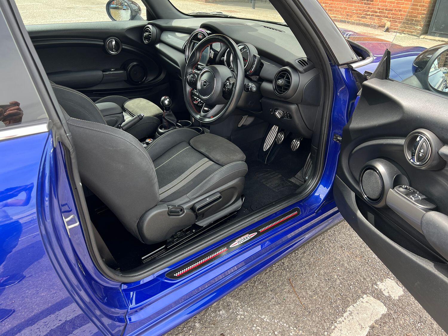 Used MINI Hatch 2018 for sale - 76793385: Photo 40