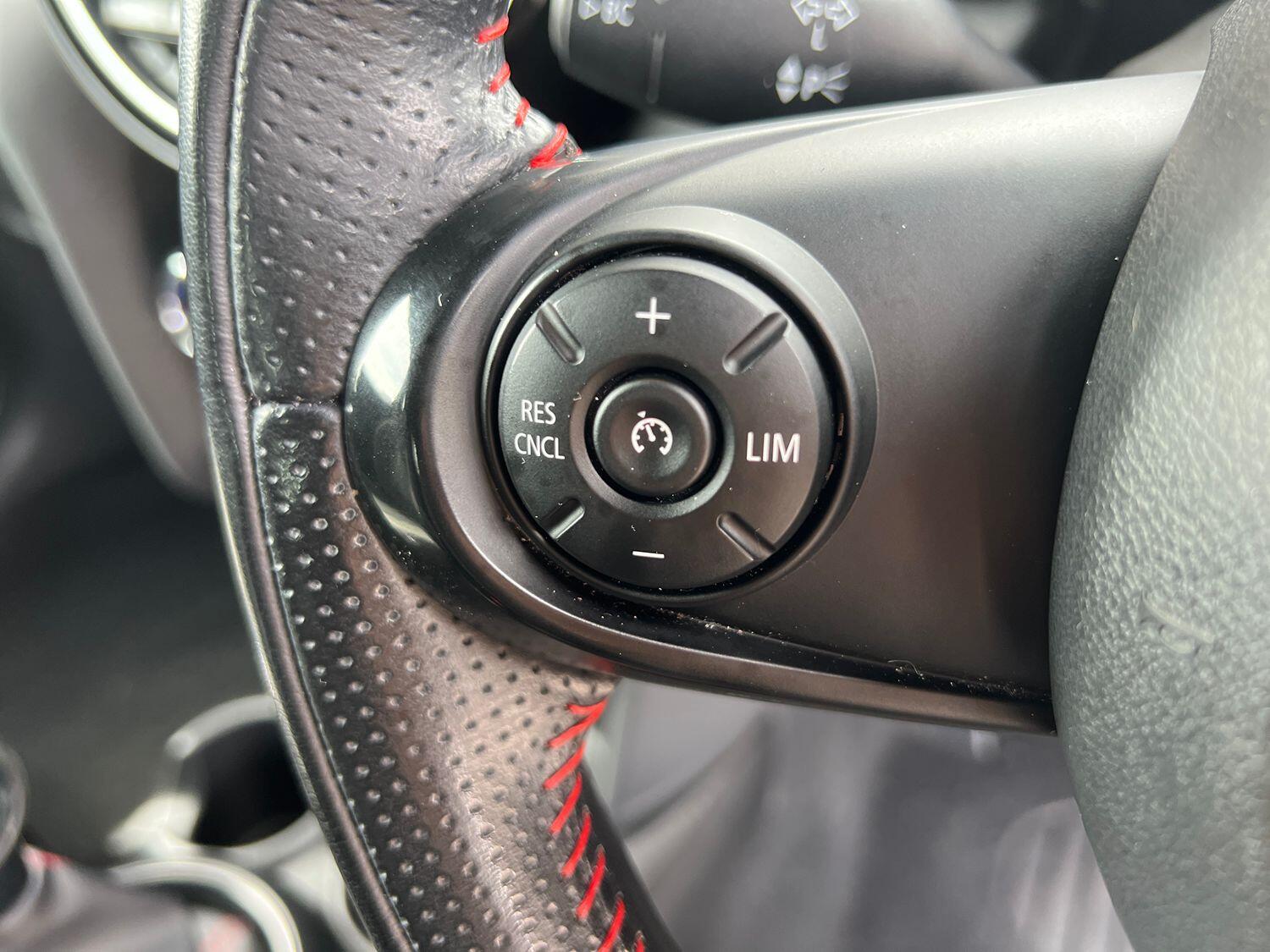 Used MINI Hatch 2018 for sale - 76793385: Photo 45