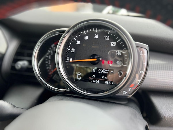 Used MINI Hatch 2018 for sale - 74808204: Photo 11