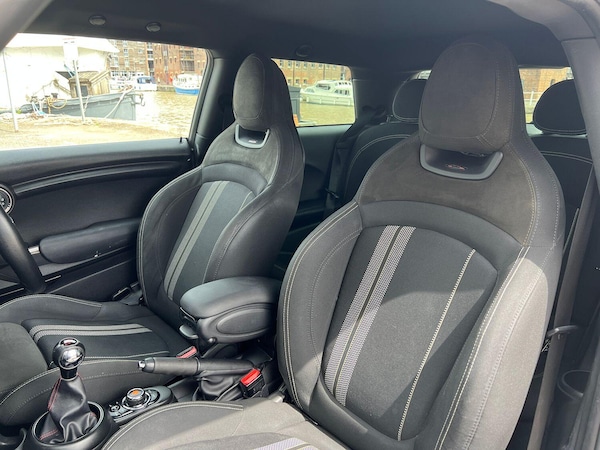 Used MINI Hatch 2018 for sale - 74808204: Photo 16