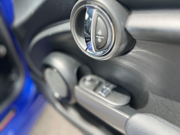 Used MINI Hatch 2018 for sale - 74808204: Photo 41