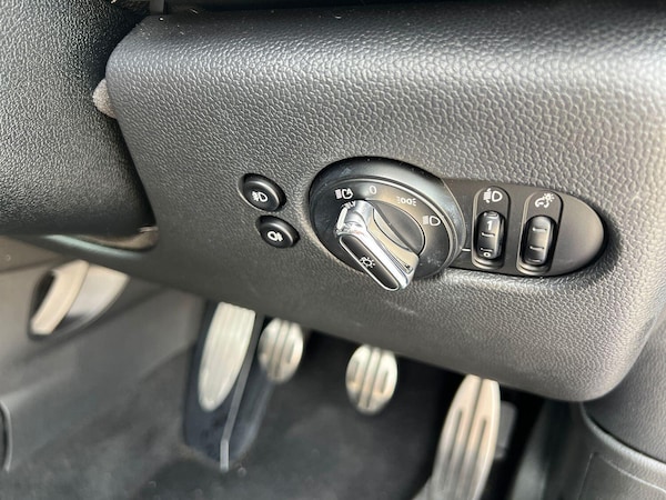 Used MINI Hatch 2018 for sale - 74808204: Photo 43