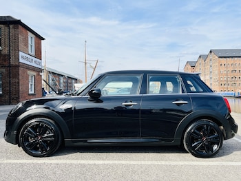 Used MINI Hatch 2018 for sale - 79417424: Photo