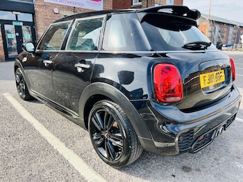 Used MINI Hatch 2018 for sale - 79417424: Photo