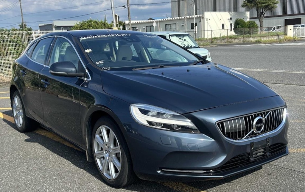 Used Volvo V40 2016 for sale - 76847021: Photo 1