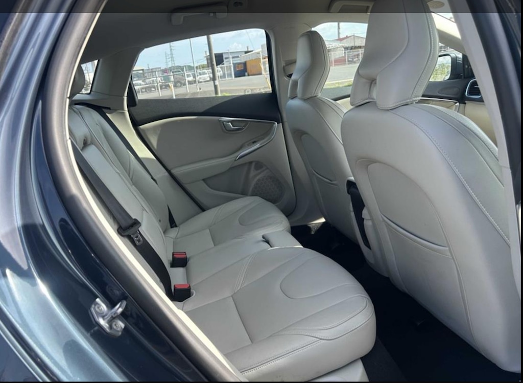 Used Volvo V40 2016 for sale - 76847021: Photo 11