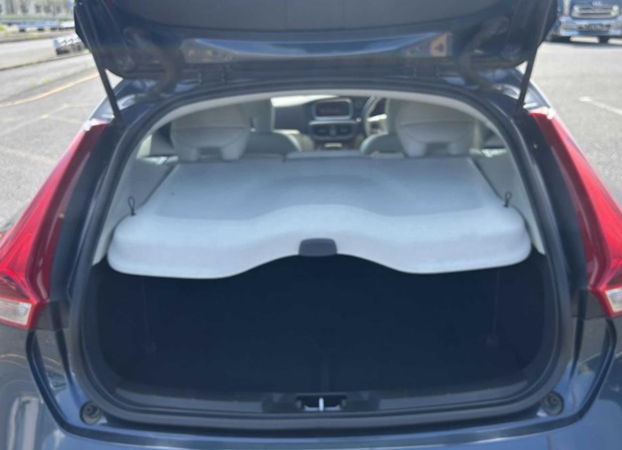 Used Volvo V40 2016 for sale - 76847021: Photo 12