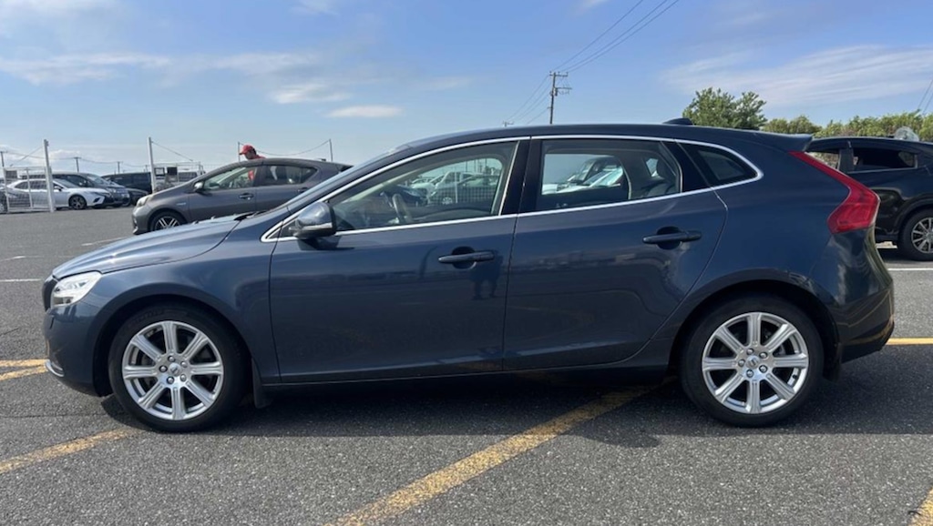 Used Volvo V40 2016 for sale - 76847021: Photo 4