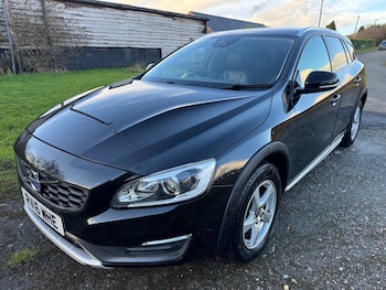 Used Volvo V60 Cross Country 2016 for sale - 77417939: Photo