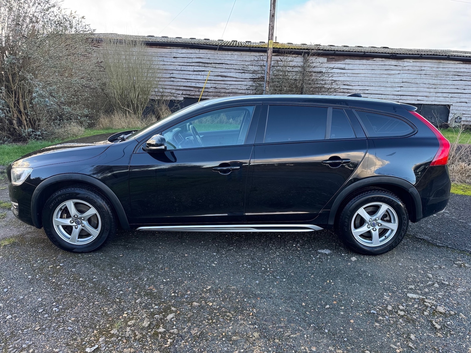 Used Volvo V60 Cross Country 2024 for sale - 77417939: Photo 5