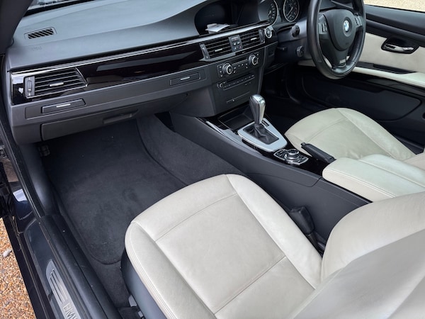 Used BMW 3 Series 2011 for sale - 75315517: Photo 10