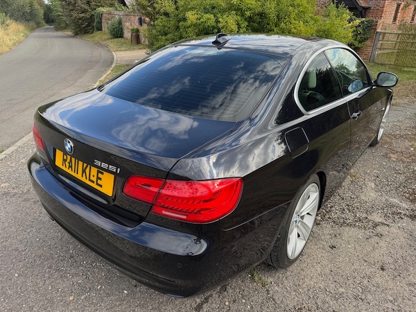 Used BMW 3 Series 2011 for sale - 75315517: Photo 7