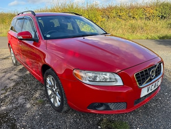 Used Volvo V70 2010 for sale - 76554414: Photo