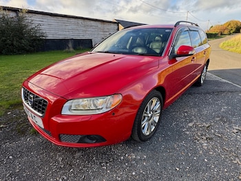 Used Volvo V70 2010 for sale - 76554414: Photo