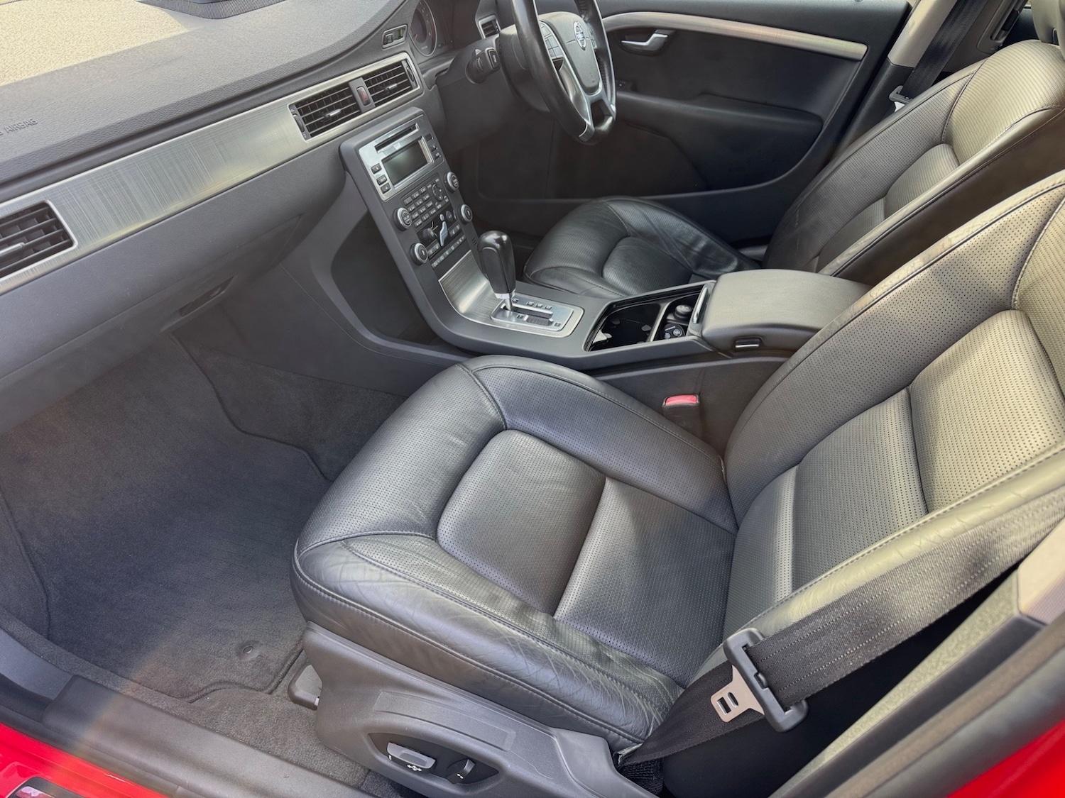 Used Volvo V70 2010 for sale - 76554414: Photo 9