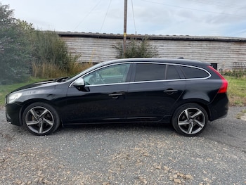 Used Volvo V60 2013 for sale - 75514792: Photo