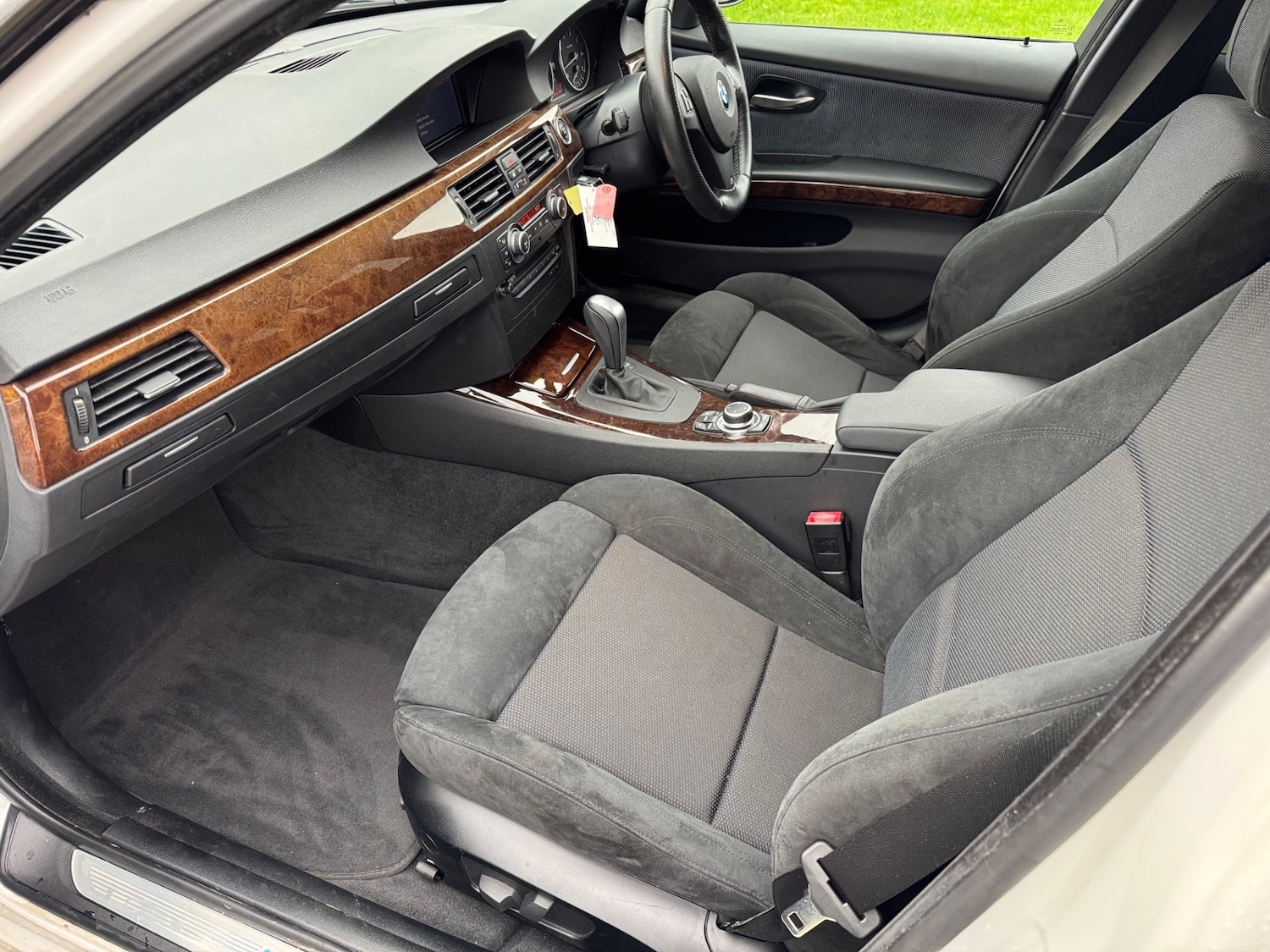 Used BMW 3 Series 2010 for sale - 76554395: Photo 10