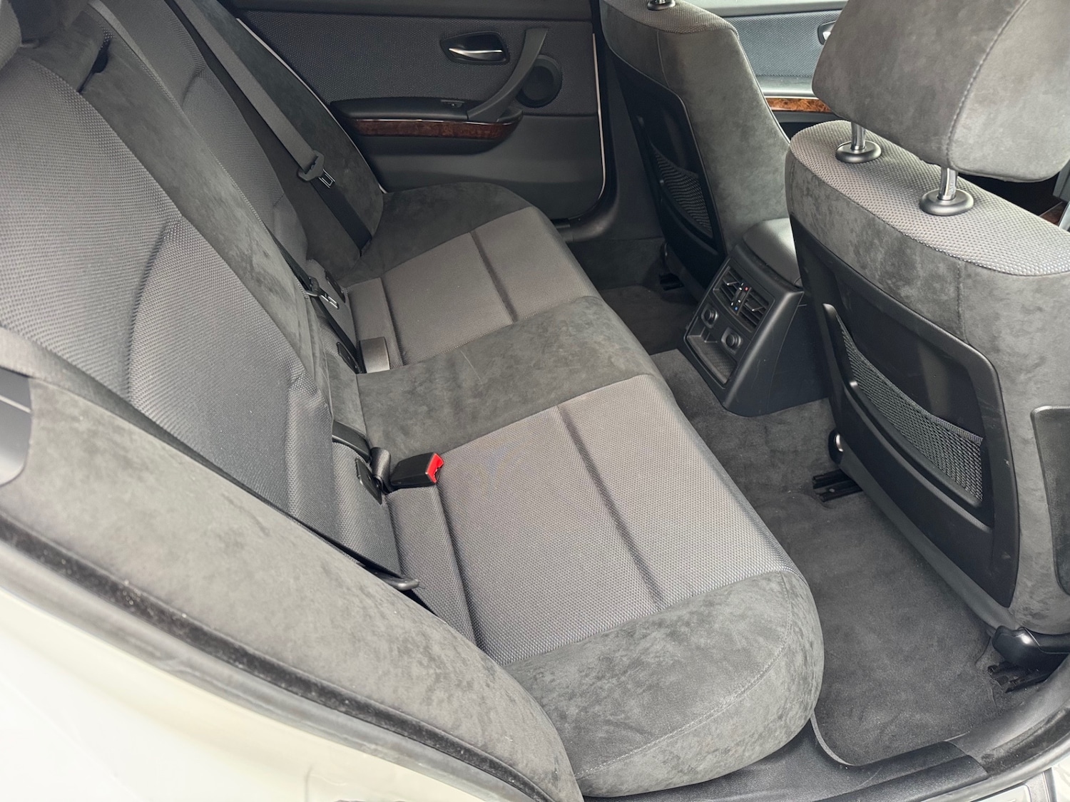 Used BMW 3 Series 2010 for sale - 76554395: Photo 11