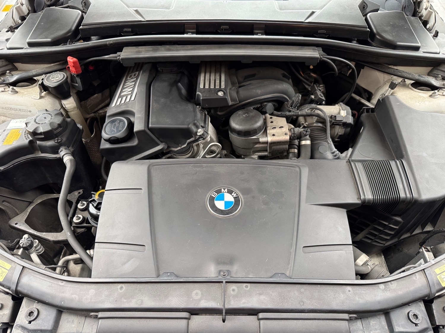 Used BMW 3 Series 2010 for sale - 76554395: Photo 14