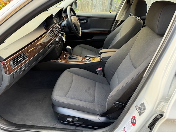 Used BMW 3 Series 2010 for sale - 72424124: Photo 11