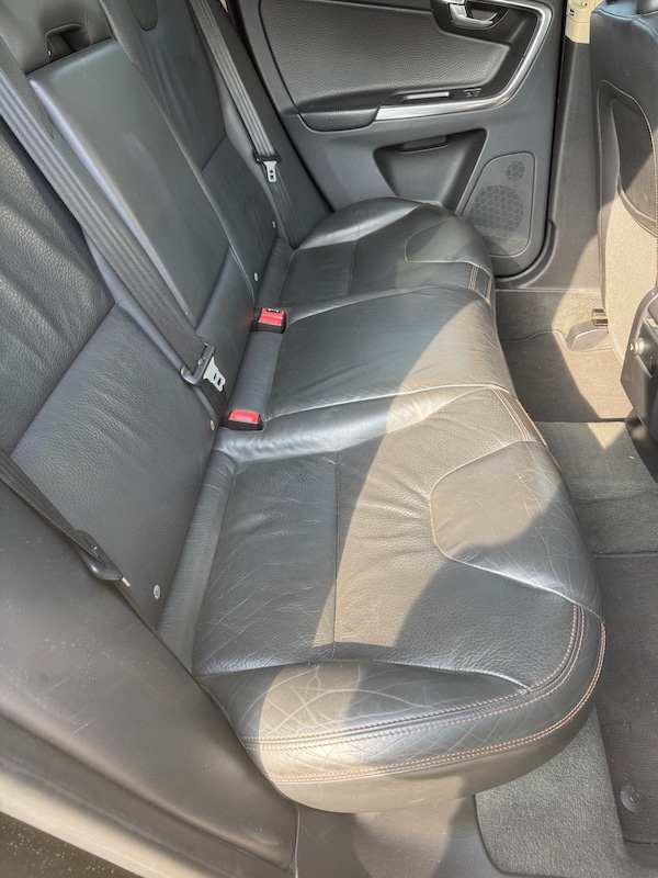 Used Volvo XC60 2012 for sale - 74513535: Photo 11
