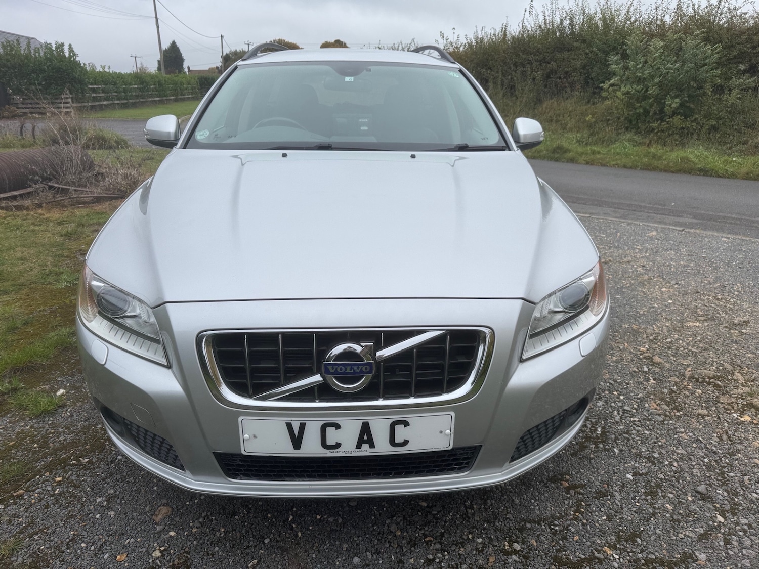 Used Volvo V70 2010 for sale - 76263379: Photo 3