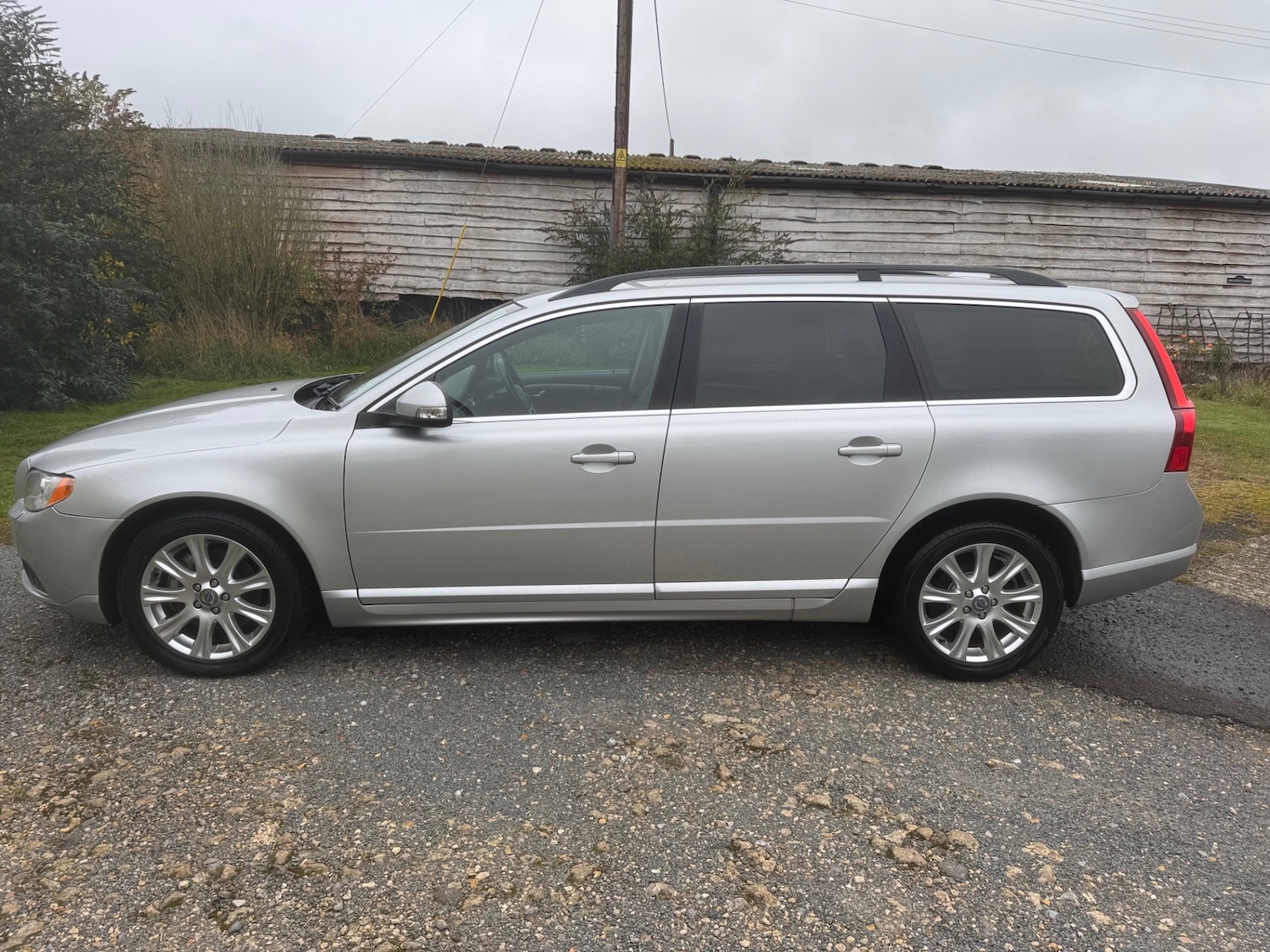 Used Volvo V70 2010 for sale - 76263379: Photo 4