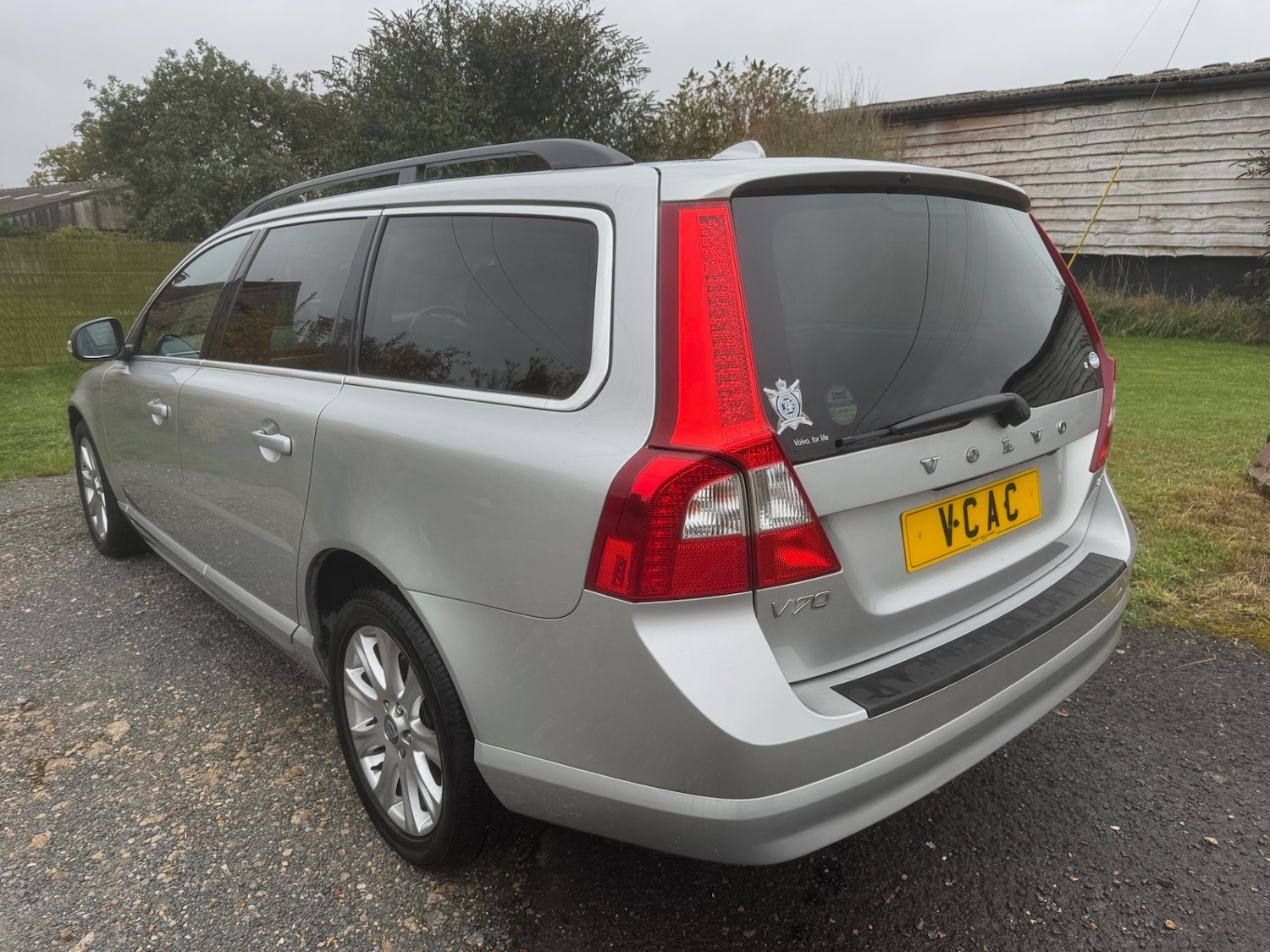 Used Volvo V70 2010 for sale - 76263379: Photo 6