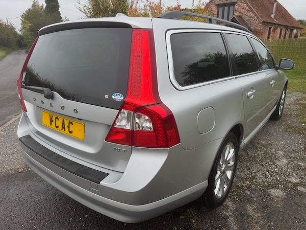 Used Volvo V70 2010 for sale - 76263379: Photo 7