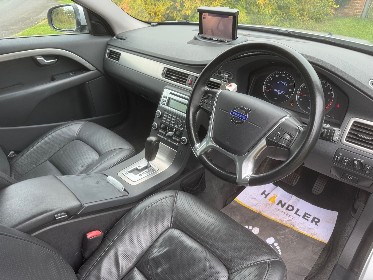 Used Volvo V70 2010 for sale - 76263379: Photo 9