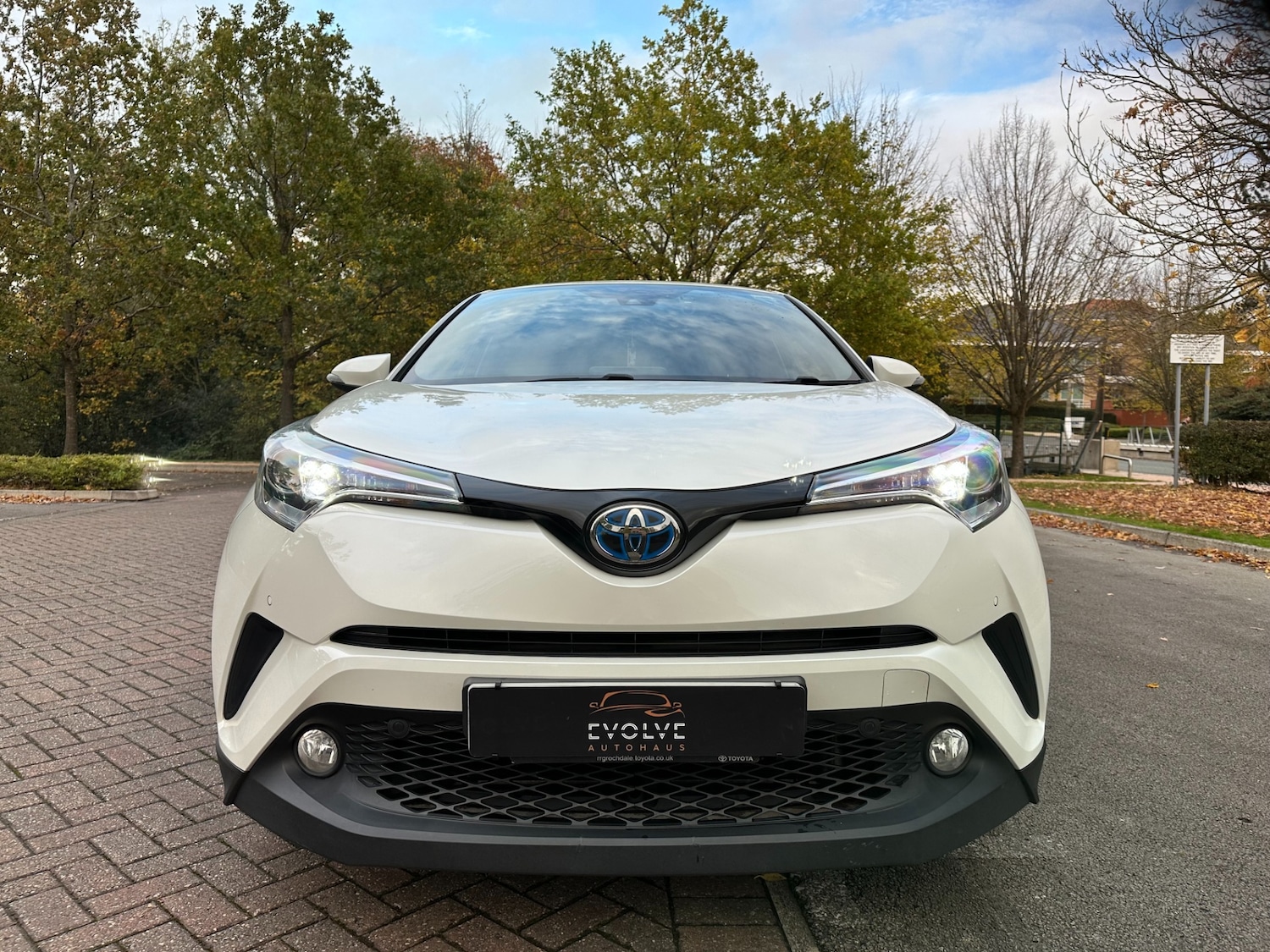Used Toyota C-HR 2016 for sale - 77023222: Photo 2