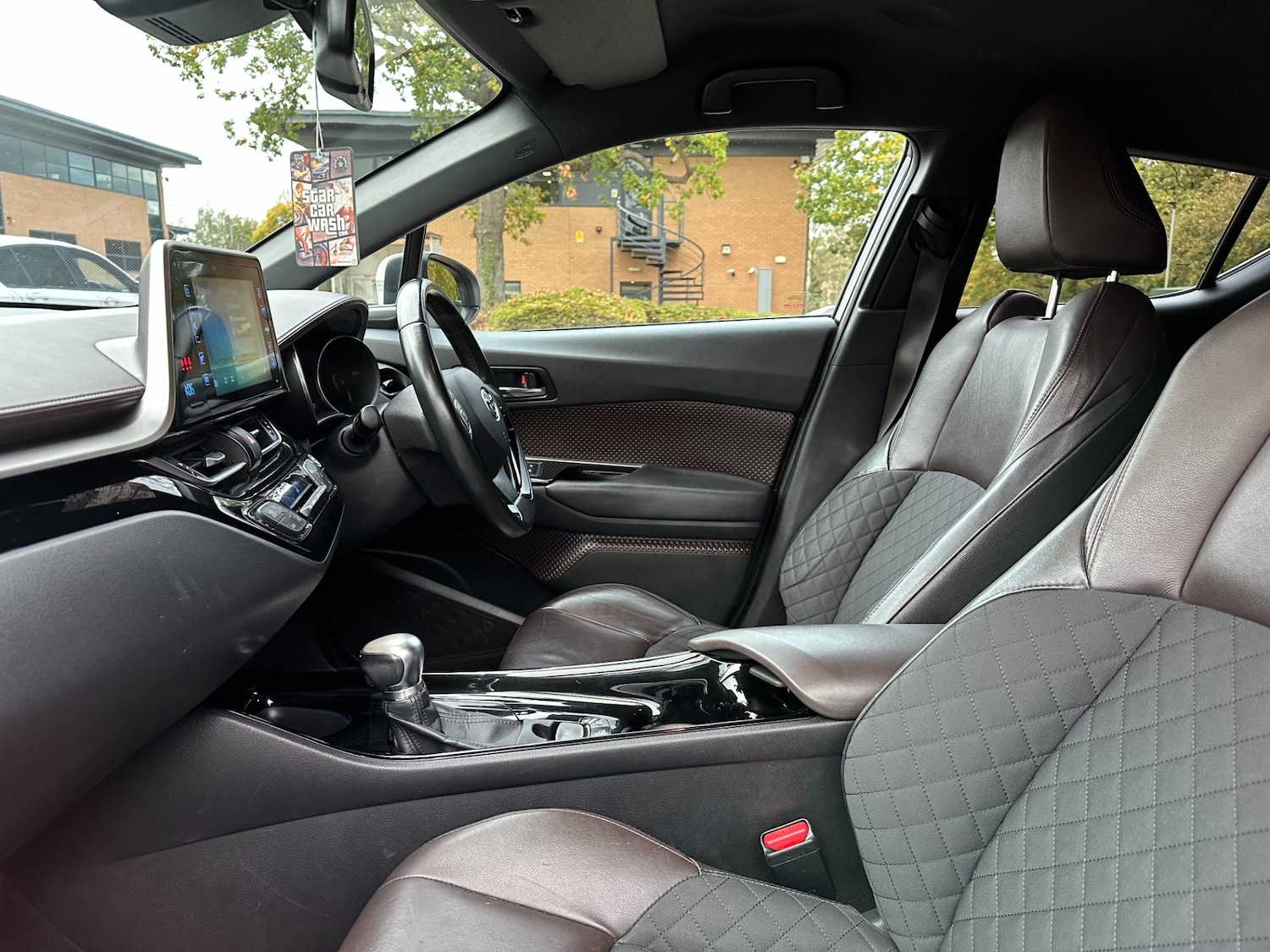 Used Toyota C-HR 2016 for sale - 77023222: Photo 23