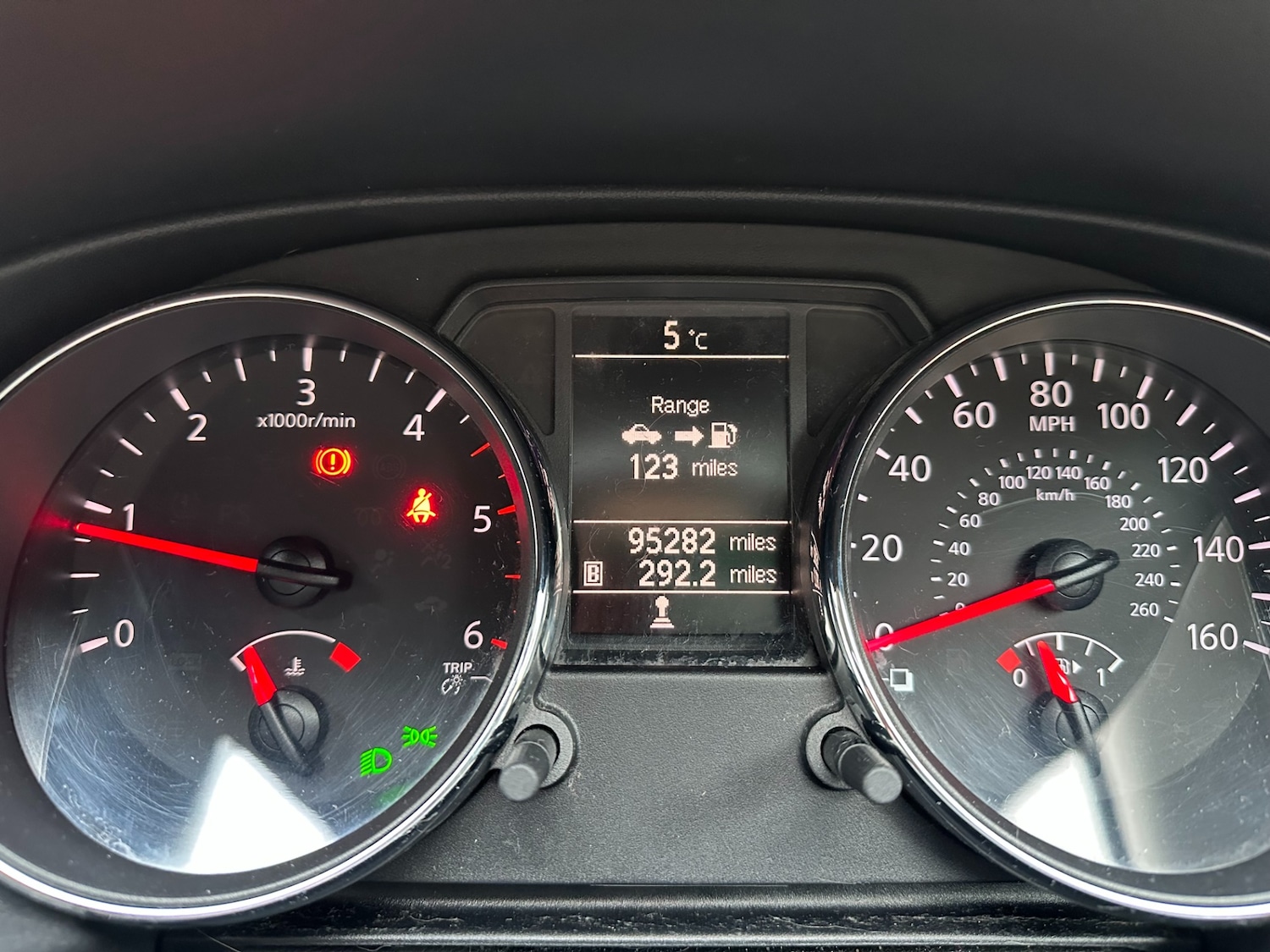 Used Nissan Qashqai 2011 for sale - 77367367: Photo 13