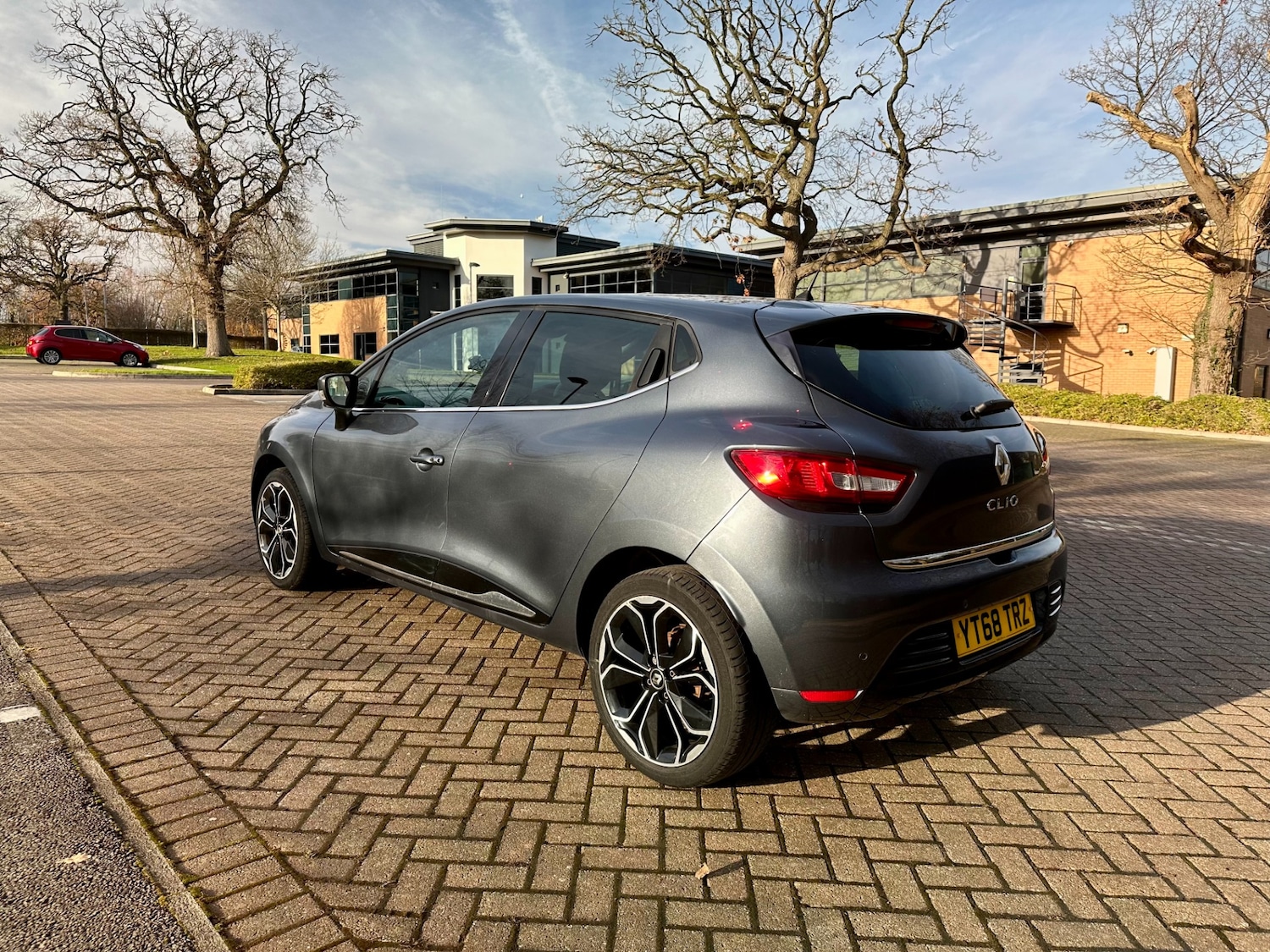 Used Renault Clio 2018 for sale - 77023179: Photo 10