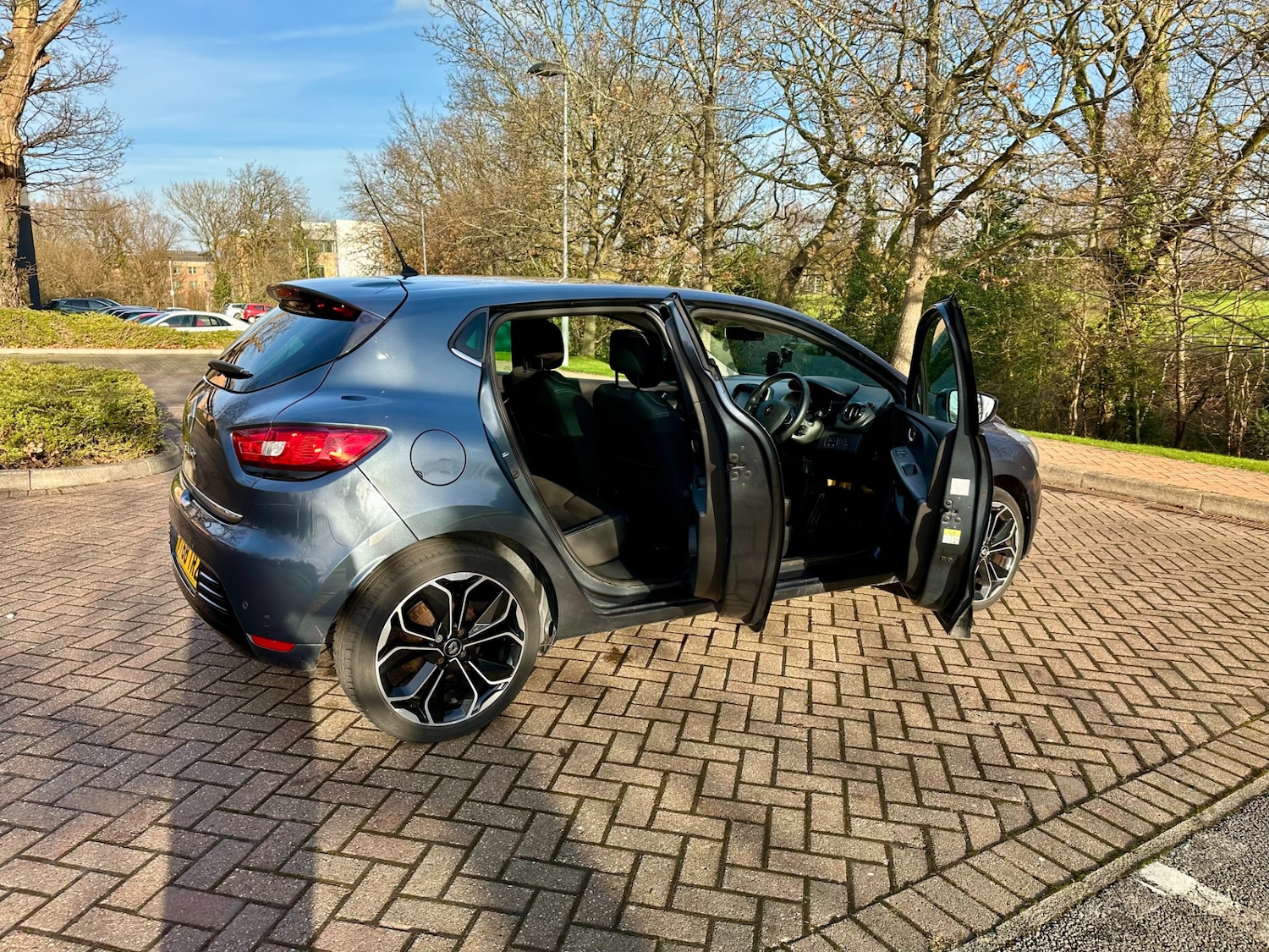 Used Renault Clio 2018 for sale - 77023179: Photo 15