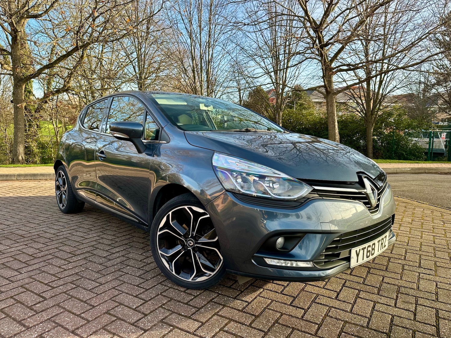 Used Renault Clio 2018 for sale - 77023179: Photo 2
