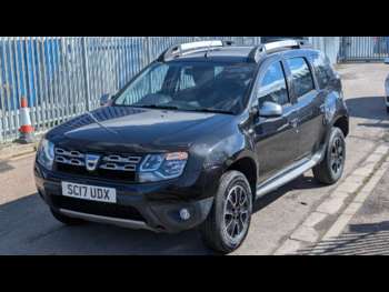 Used Dacia Duster 2017 for sale - 74802463: Photo