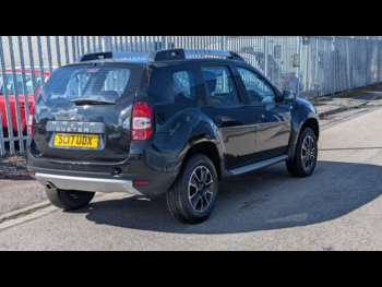 Used Dacia Duster 2017 for sale - 74802463: Photo
